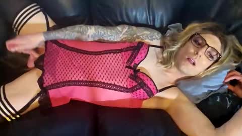 jennijayslayy online show from January 31, 7:11 pm