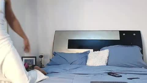 Jenn online show from October 5, 2:20 am