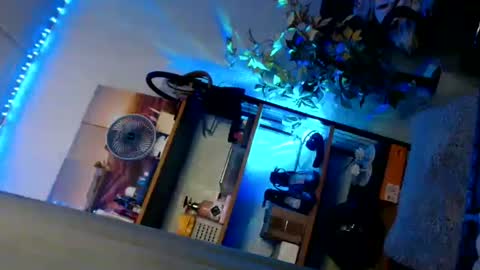 PRETTY JENNY online show from June 9, 1:39 am