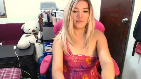 Jenny online show from December 4, 4:43 pm