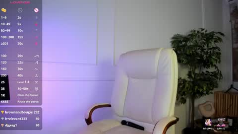 jenny_harringtons online show from June 28, 12:23 pm