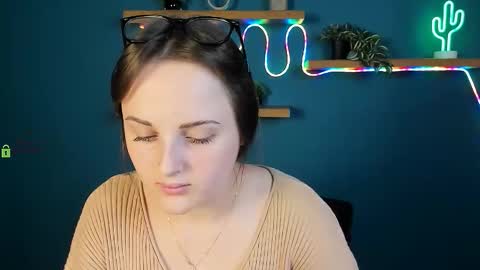 Snapshot of jenny_star_ chatting on October 16, 9:20 am Youre Jenny online show from October 16, 9:20 am