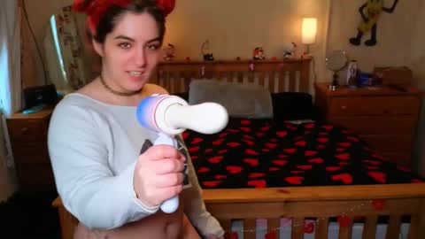 JennyStyle online show from March 5, 2:37 pm