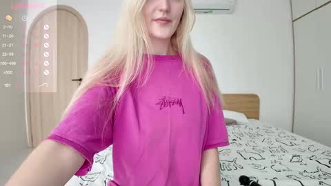 Jen  online show from February 26, 9:12 am