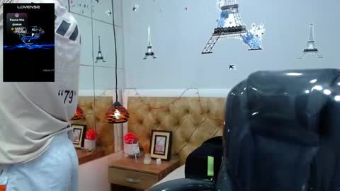 Snapshot of jeremias_1 chatting on February 15, 6:33 pm JEREMIAS online show from February 15, 6:33 pm