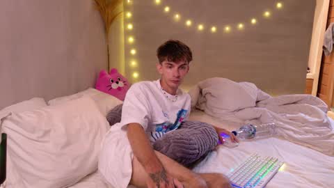 Jerry  online show from April 3, 1:34 am