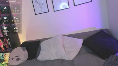 jes_foxx online show from February 27, 2:53 pm