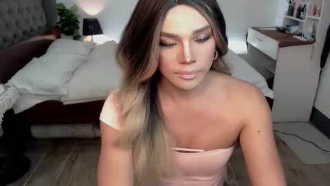 jesie_hot69 online show from November 4, 7:10 am