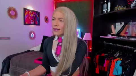 Snapshot of jess69jones chatting on October 13, 1:51 am Jess online show from October 13, 1:51 am