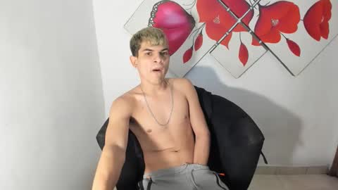 jesshot_bigcock online show from January 13, 5:15 am