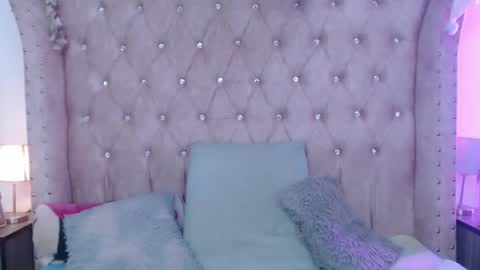 Jessica  online show from March 12, 10:13 pm