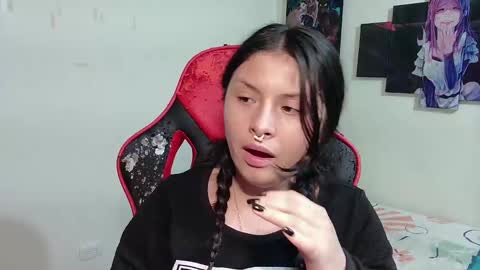 Snapshot of jessica_gomezz chatting on February 17, 11:22 pm Jessica gomez online show from February 17, 11:22 pm
