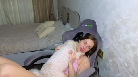 Jessy online show from October 31, 7:09 am