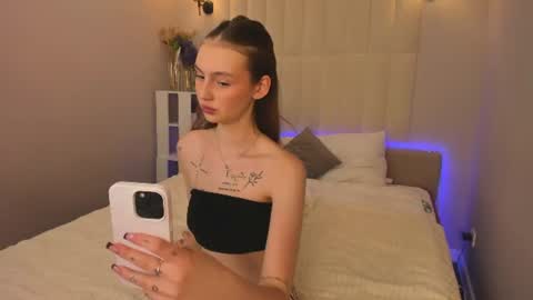 Jessica Jensen online show from June 23, 8:11 am