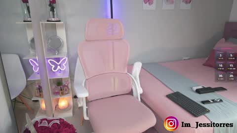 Jessica online show from April 11, 4:33 pm