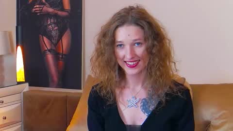Snapshot of jessicagibson chatting on March 12, 7:14 pm Jessica online show from March 12, 7:14 pm
