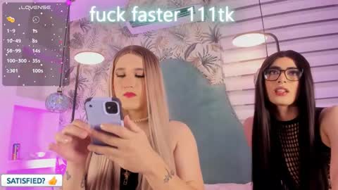 JESSI AND NAOMI online show from February 12, 1:09 am