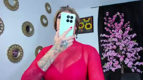Jessica Caicedo online show from June 23, 11:00 pm