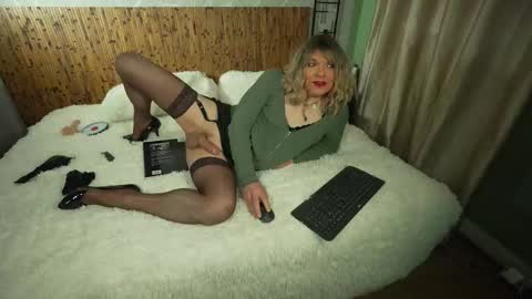 Jessicatv online show from February 3, 2:32 pm