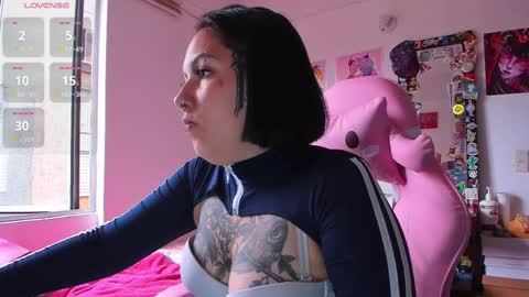 Your Sweet Angel online show from March 10, 7:40 pm