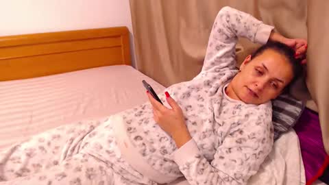 jessiestar3 online show from February 2, 10:50 pm