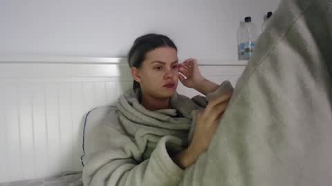 jessieryan online show from December 14, 6:30 am