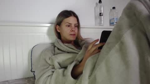 jessieryan online show from November 2, 5:29 am