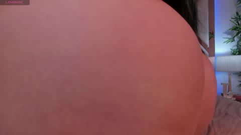 JESSICA STONNE online show from October 17, 6:50 am