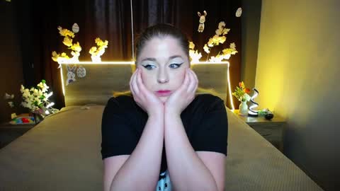 Jess online show from April 8, 6:49 am