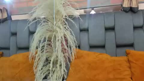 JESSY CORTES online show from March 4, 1:02 am