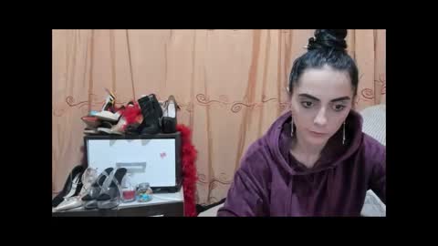 Jessylonghair online show from June 8, 9:27 pm