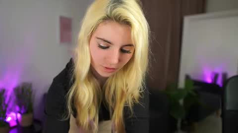 Jet online show from March 15, 8:12 pm