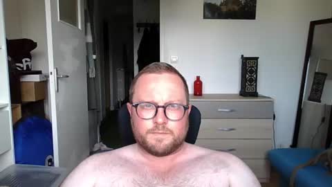 jeuneloup92 online show from June 22, 5:09 pm
