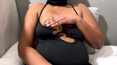 JzSx online show from March 2, 9:43 pm