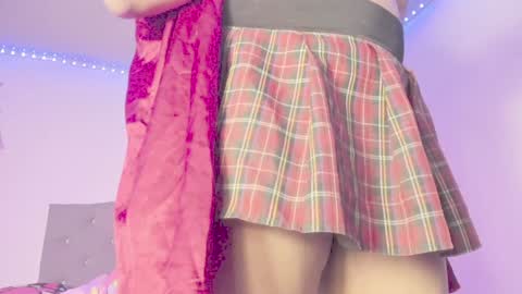 jhoanatrans22 online show from February 2, 9:51 am