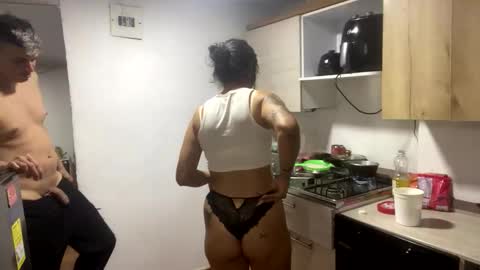 jhonanjessy online show from March 17, 2:49 am