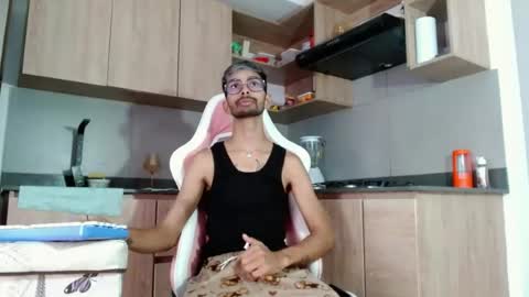 jhonsonvlatino online show from June 23, 11:39 am