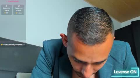 Jhony Alzate online show from March 7, 5:07 am