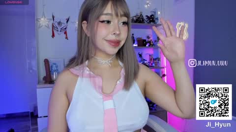 Ji  online show from February 2, 11:21 pm