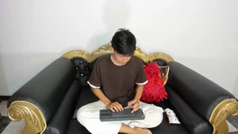 Jisusth online show from February 5, 12:03 am