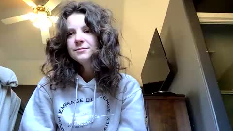 jlynn1997 online show from February 11, 7:18 pm