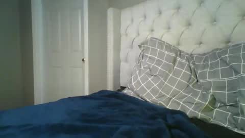 Zzzzzzzzzzzzzzzzzzzzzz online show from March 3, 4:08 am