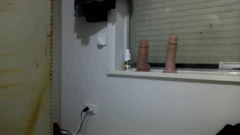 Logan21212121 online show from October 25, 10:25 am