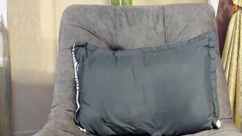 JOAN SAENZ online show from February 27, 3:40 am