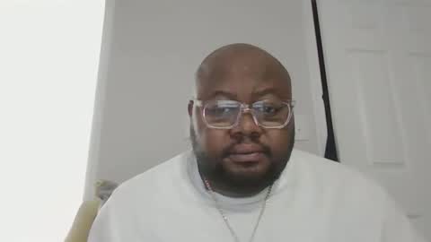 joe2530360 online show from May 18, 12:09 am