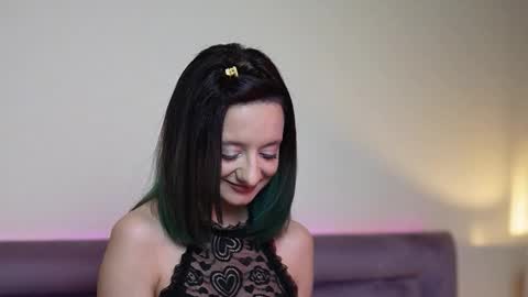  Joelle  online show from March 21, 9:30 pm