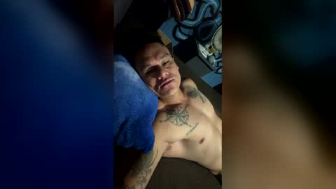 joey_olvera1 online show from March 23, 1:21 am