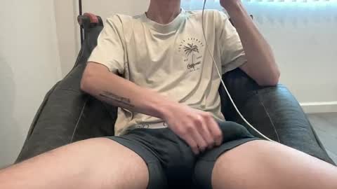 joeycakesss online show from August 5, 8:17 pm