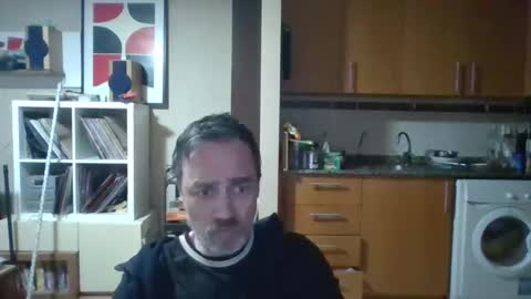 joeymmar online show from April 1, 7:09 am