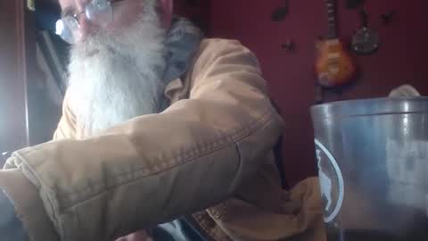 joeyzzz1 online show from April 21, 2:15 am